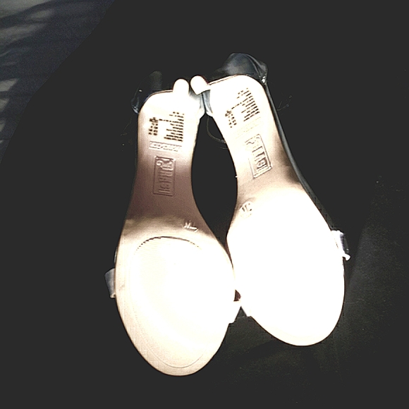 Brilliant Silver/Rhinestone Sz 7 Party Heels - Picture 4 of 6